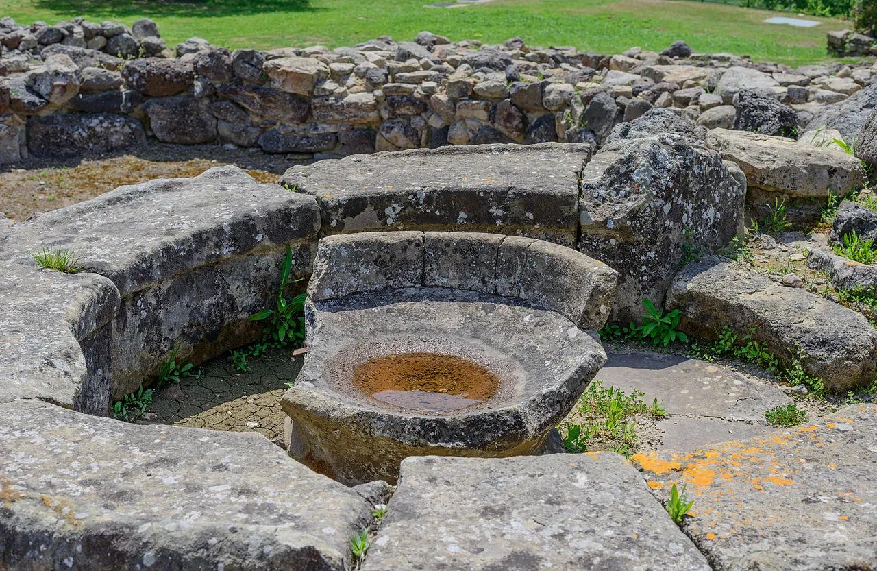 Nuraghe Su Nuraxi sardegna